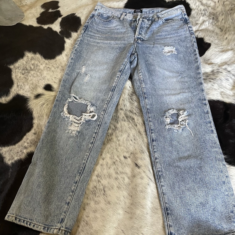 Simple Society 9 / 29 (31 X 11.5 X 27) Acid Wash 80's Button Fly Distressed